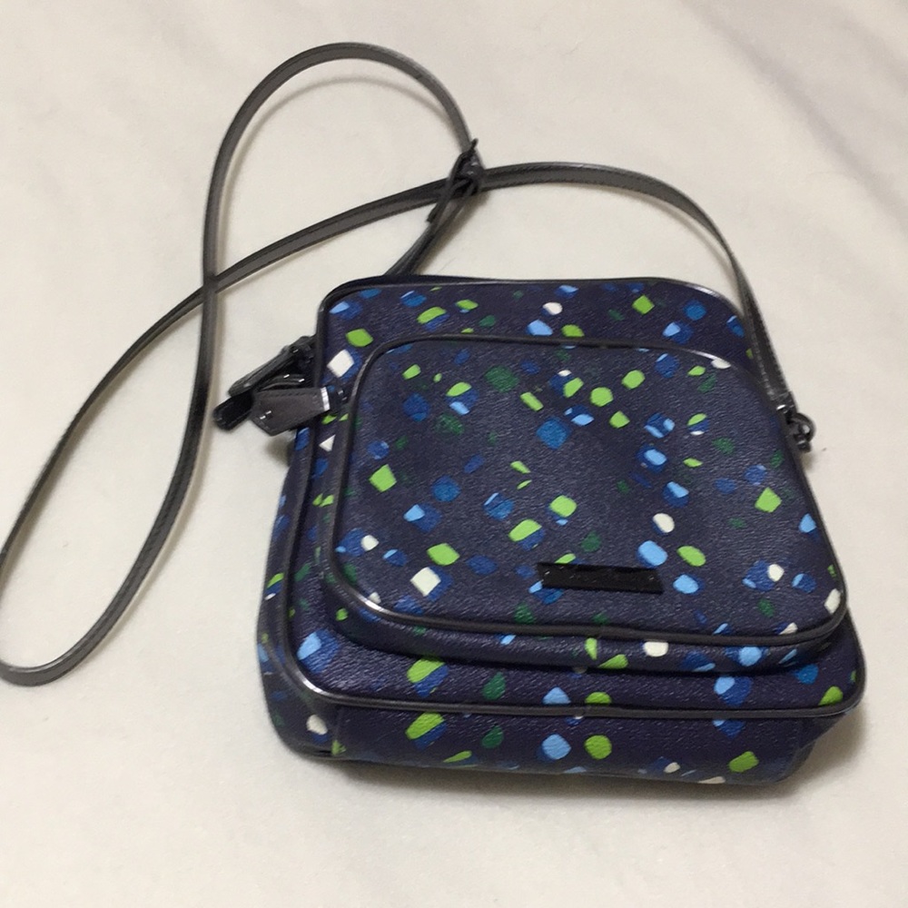 Vera Bradley small navy crossover in Ink Spots EUC